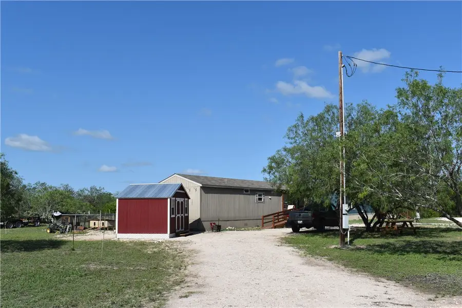 5729 County Road 308, Orange Grove, TX 78372 - #3