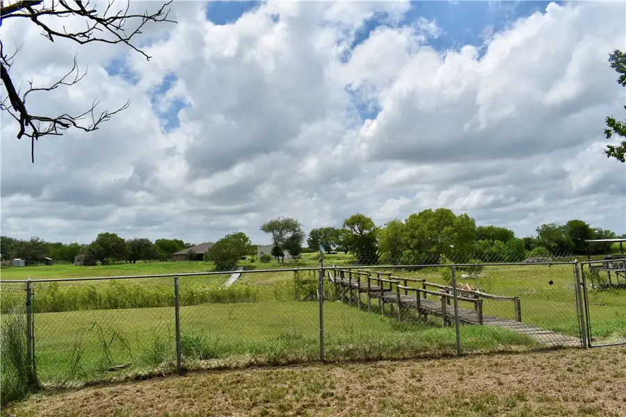 25051 Lakeshore Drive, Mathis, TX 78368 - #3