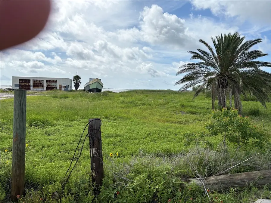 2937 Laguna Shores Road, Corpus Christi, TX 78418 - #2