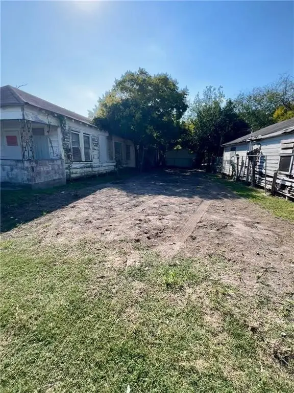217 Spruce Street, Corpus Christi, TX 78408