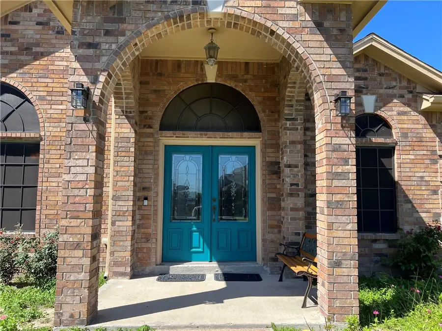 6902 Windy Creek Drive, Corpus Christi, TX 78414 - #3
