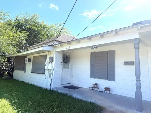 1700 S Cameron Street, Alice, TX 78332
