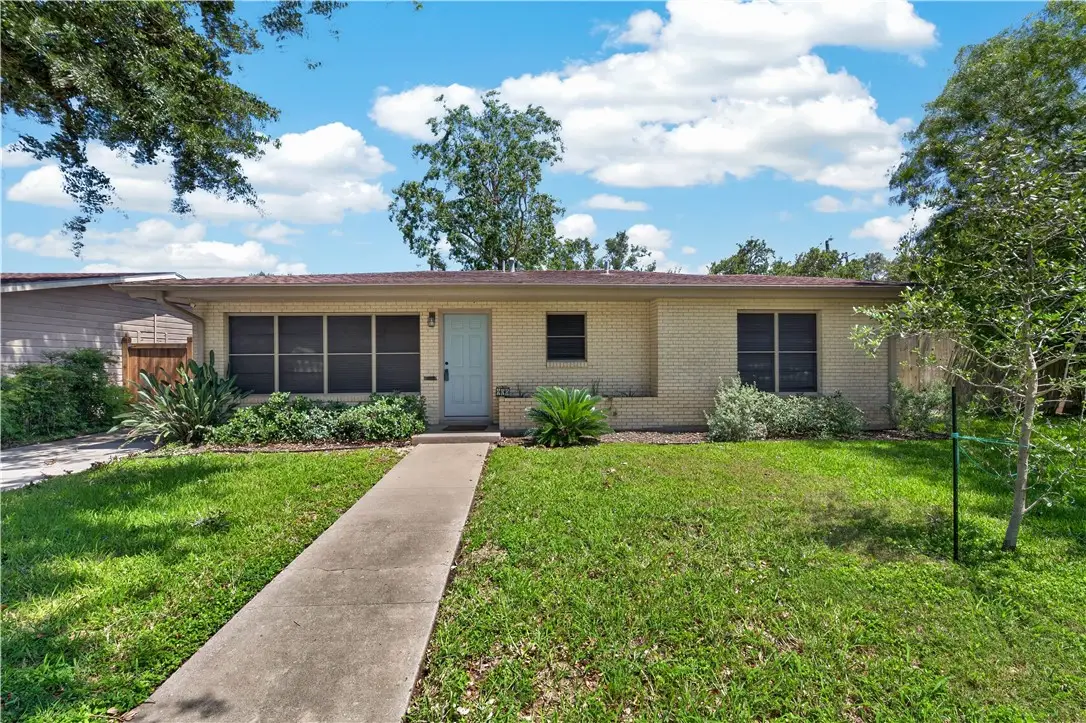 923 Grant Place, Corpus Christi, TX 78411 - #1