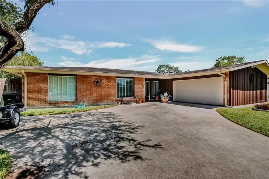 506 Greenway Drive, Corpus Christi, TX 78412 - #2
