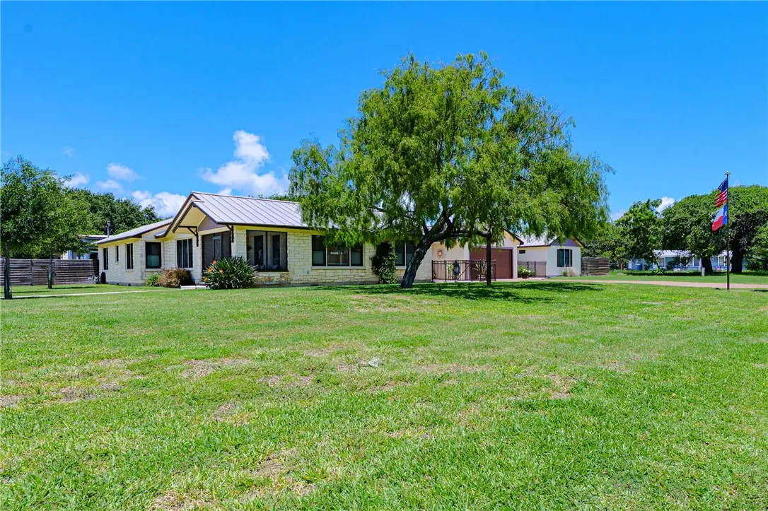 1622 Cherry Street, Rockport, TX 78382 - #1
