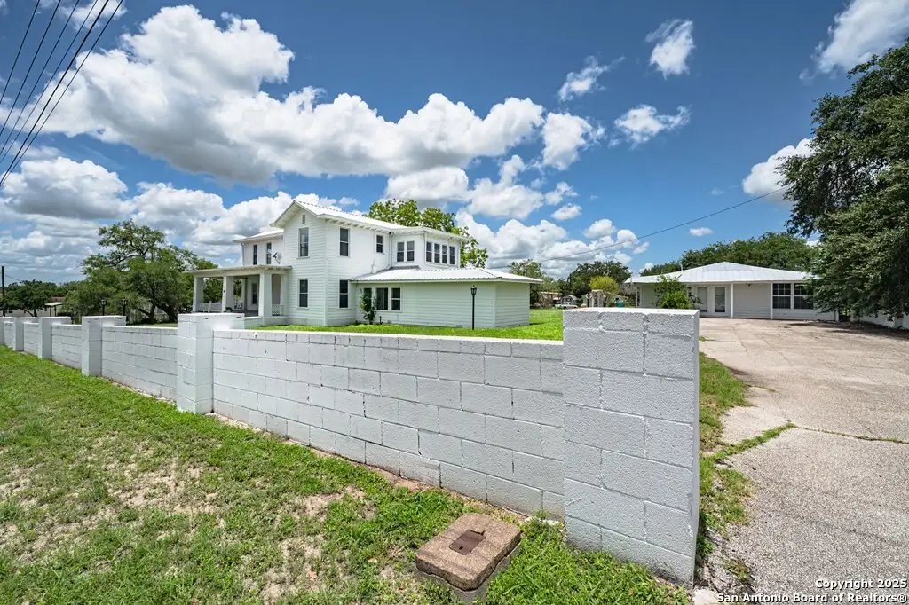 519 Fm 623 E, Pettus, TX 78146 - #1