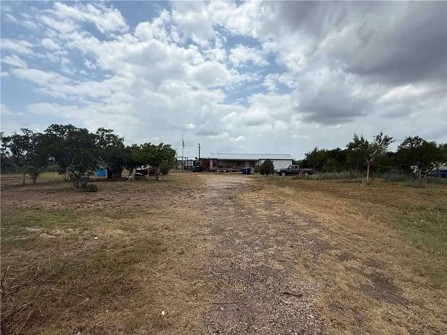 762 County Road 122, Alice, TX 78332 - #2
