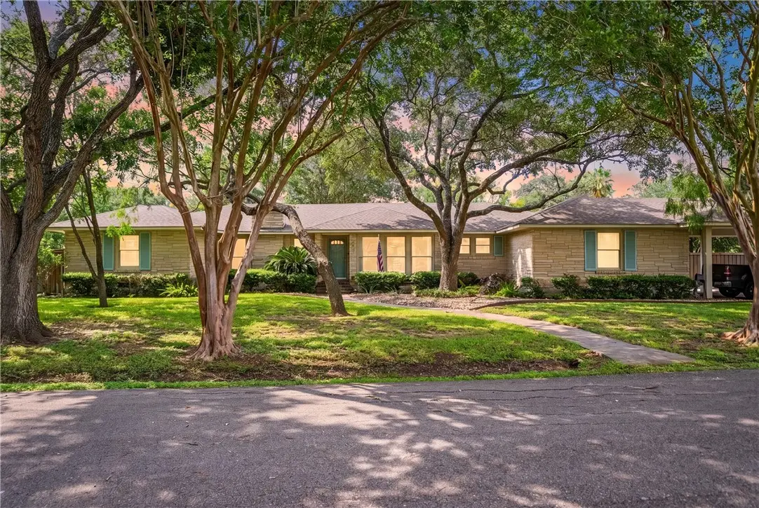 155 Santa Barbara Street, Corpus Christi, TX 78411 - #1