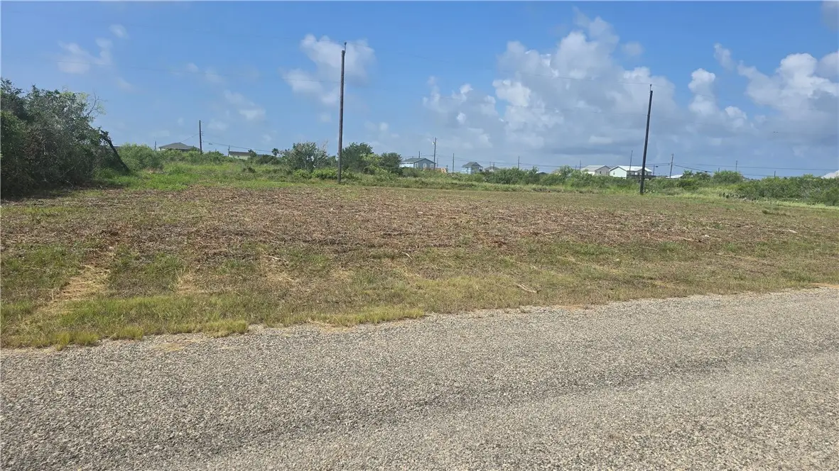 237 - 239 W Club Oak Lane, Rockport, TX 78382 - #1