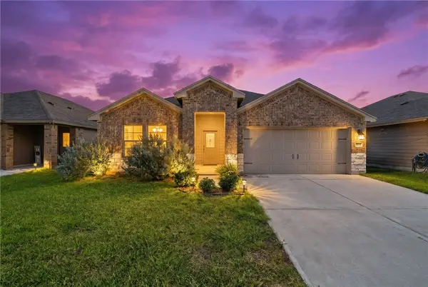 7734 Lariat Toss Drive, Corpus Christi, TX 78414