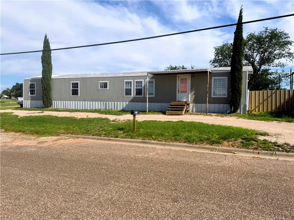 801 Sw Ave A, Andrews, TX 79714 - #1