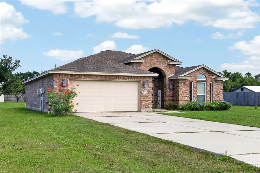 2802 Grand Park Avenue, Corpus Christi, TX 78418 - #3