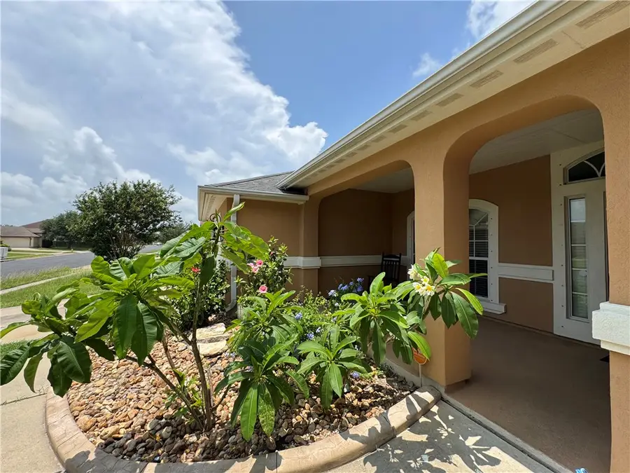 3829 Greystone Drive, Corpus Christi, TX 78414 - #2