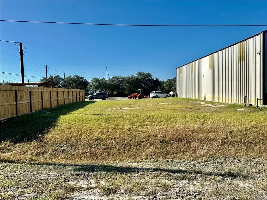 829 S Terry Street, Rockport, TX 78382 - #1