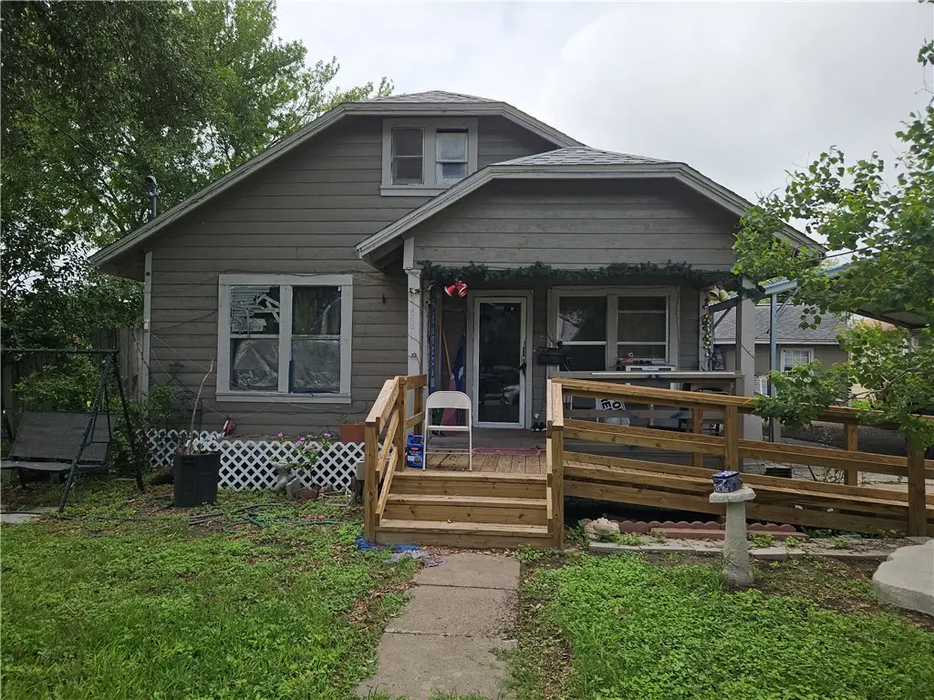 738 W 1st St., Alice, TX 78332 - #1