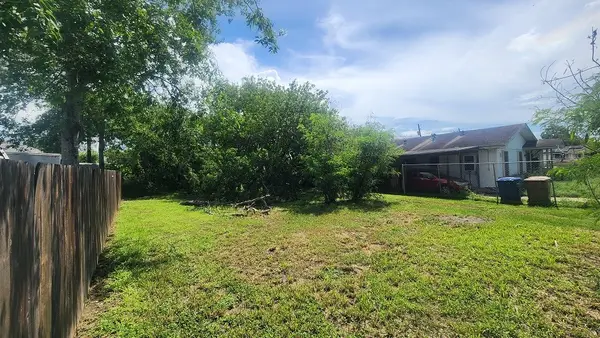 2914 Dixie Street, Corpus Christi, TX 78405