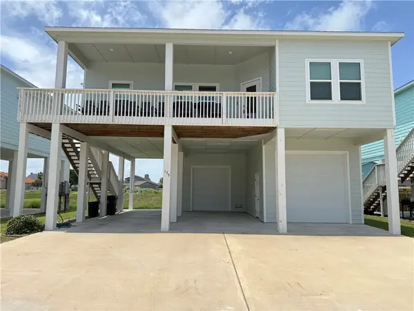 155 Paradise Drive, Rockport, TX 78382