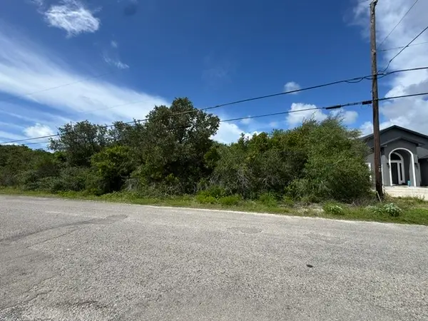 1755 Mooney Lane, Ingleside, TX 78362