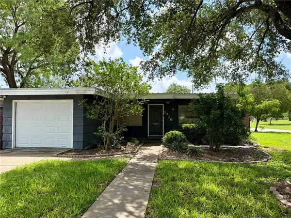 1416 S 11th Street, Kingsville, TX 78363