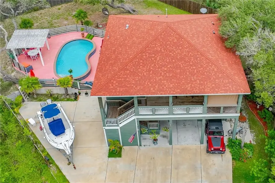 21 Bahama Street S, Rockport, TX 78382 - #2