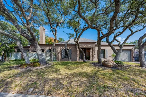 2006 Crescent Drive, Rockport, TX 78382
