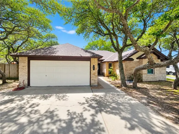 1402 S Saunders Street, Aransas Pass, TX 78336