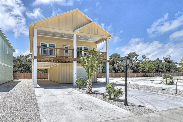 107 Seven Palms Drive, Fulton, TX 78358