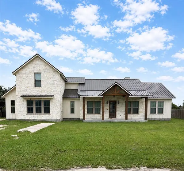 1056 Glenoak Drive, Corpus Christi, TX 78418