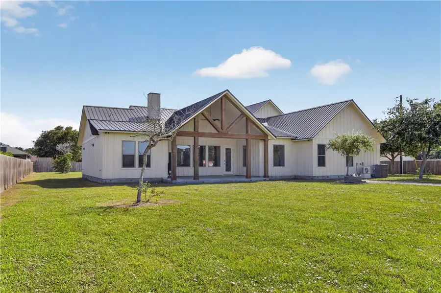 1056 Glenoak Drive, Corpus Christi, TX 78418 - #2