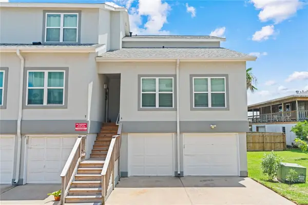 200 6th Street #6, Port Aransas, TX 78373