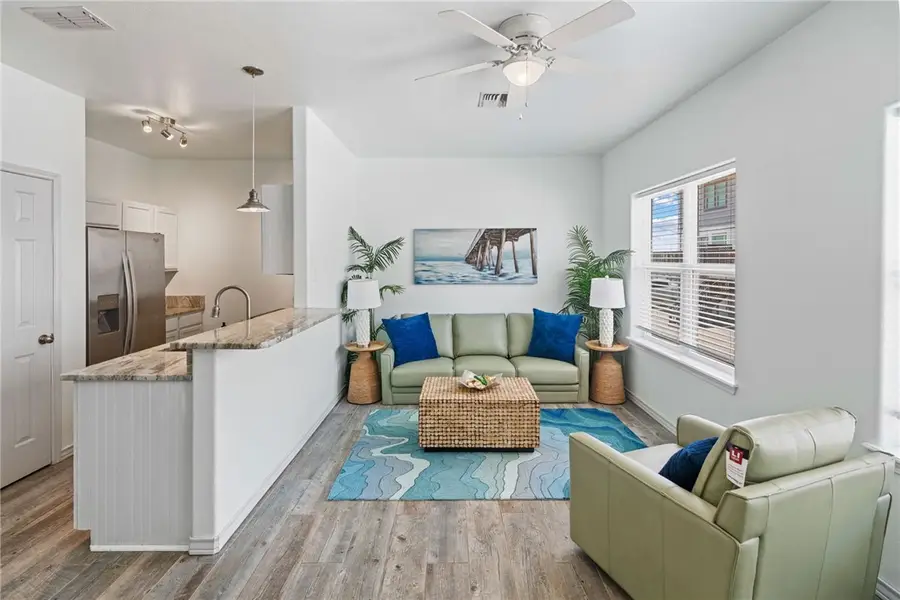 200 6th Street #6, Port Aransas, TX 78373 - #3