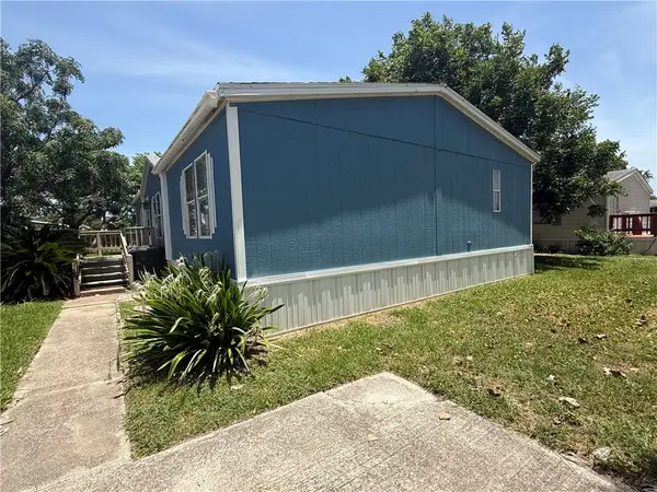 913 Grand View Street, Corpus Christi, TX 78418