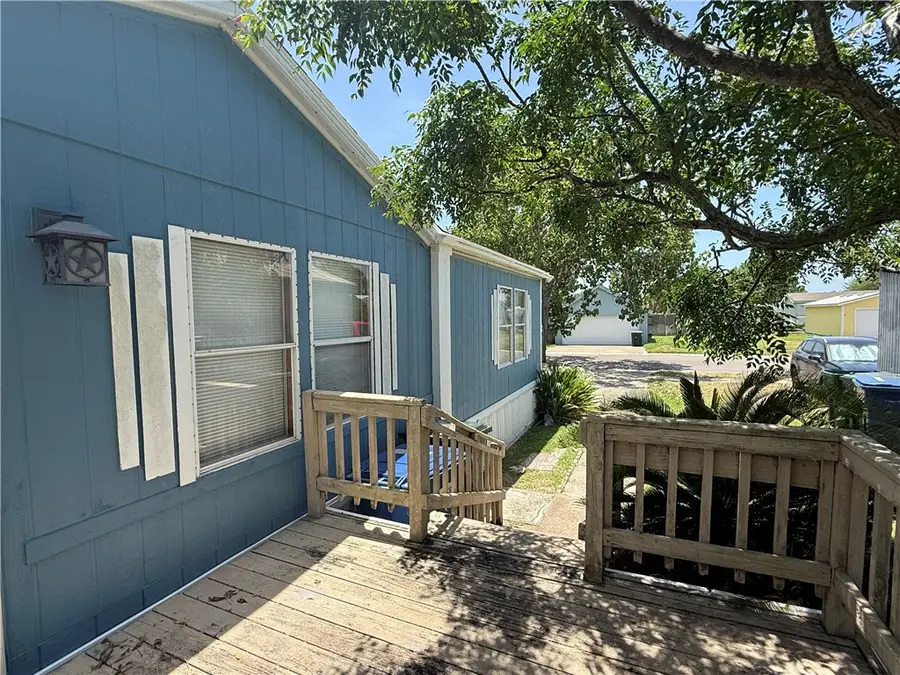 913 Grand View Street, Corpus Christi, TX 78418 - #3