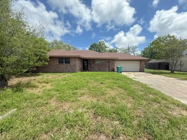 1322 W Palm Drive, Aransas Pass, TX 78336 - #2