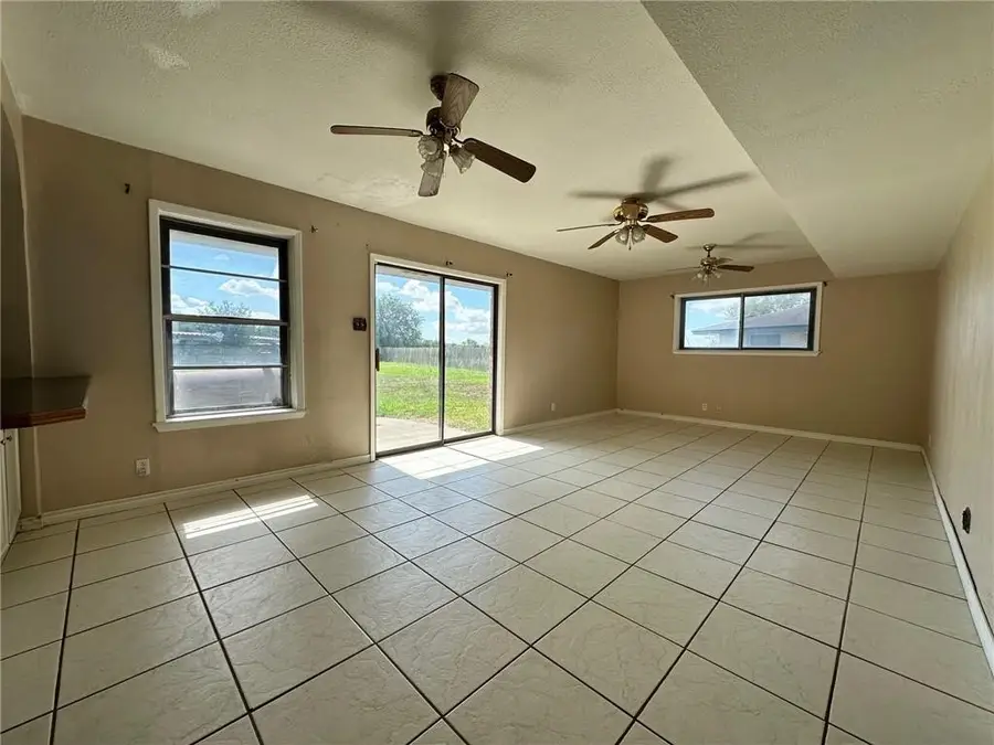 1927 South Park Drive, Kingsville, TX 78363 - #3