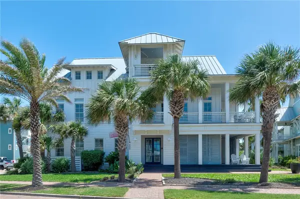 200 Round Road, Port Aransas, TX 78373