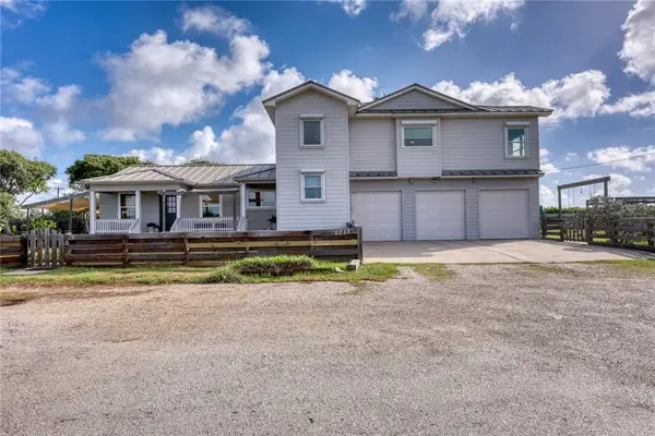 2233 Laguna Shores, Corpus Christi, TX 78418
