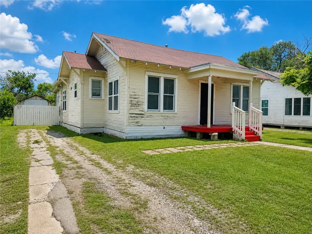 542 Mcintyre Avenue, Taft, TX 78390 - #1