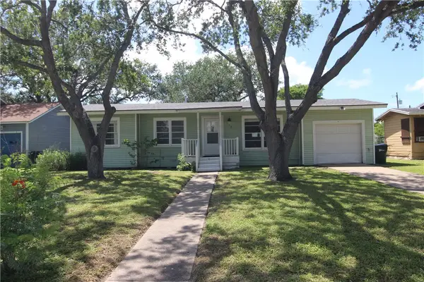 519 Field Avenue, Taft, TX 78390