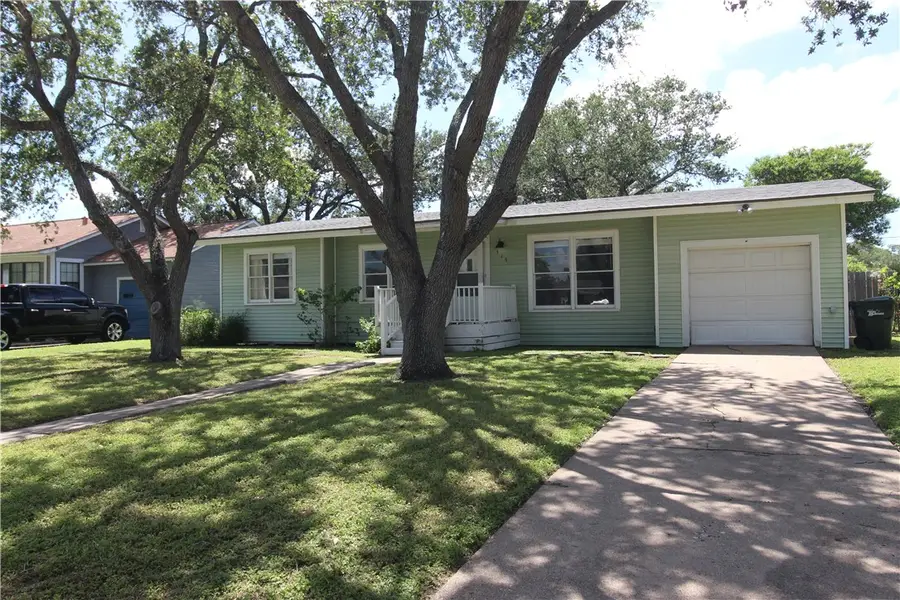 519 Field Avenue, Taft, TX 78390 - #2