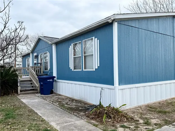 913 Grand View Street, Corpus Christi, TX 78418