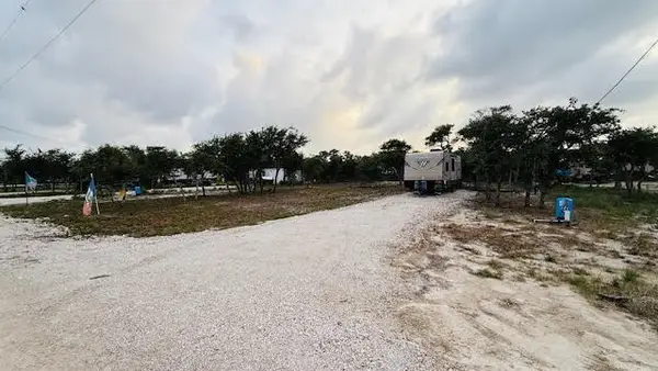 1403 Dallas Street, Rockport, TX 78382