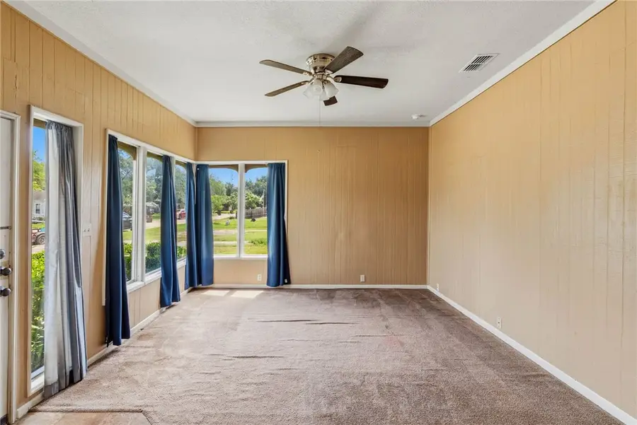629 W Yoakum Avenue, Kingsville, TX 78363 - #3