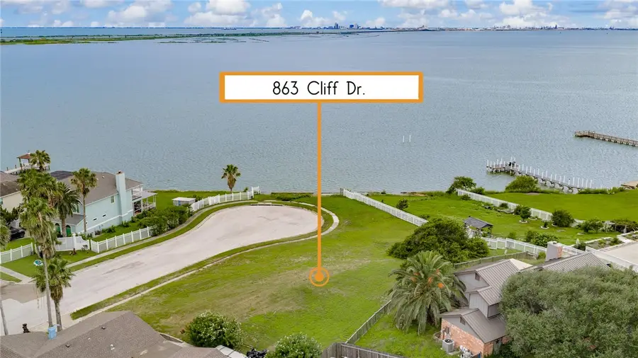 863 Cliff Drive, Portland, TX 78374 - #2
