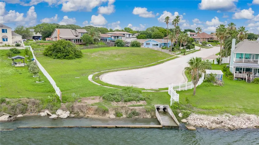 863 Cliff Drive, Portland, TX 78374 - #3