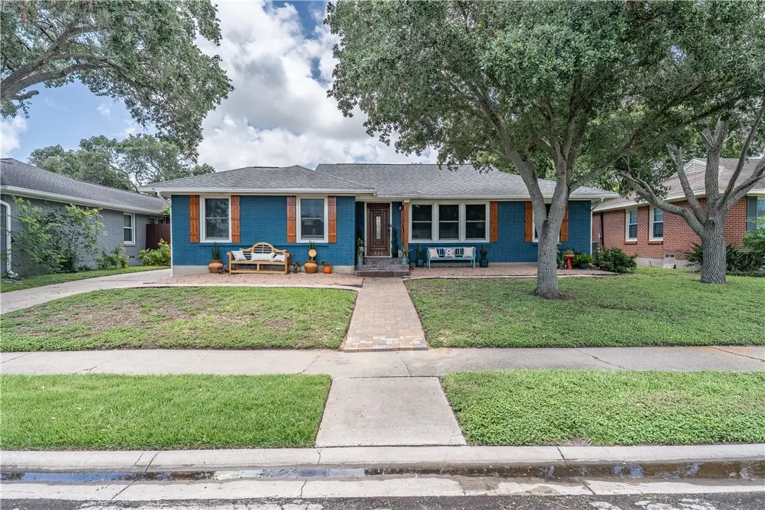 521 Brawner Parkway, Corpus Christi, TX 78411 - #1