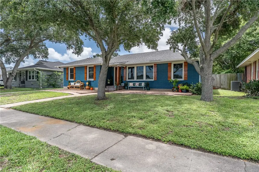521 Brawner Parkway, Corpus Christi, TX 78411 - #2