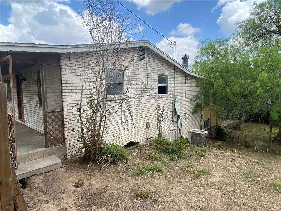 544 S Vista Drive, Sandia, TX 78383 - #3