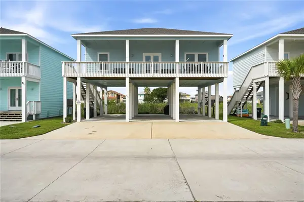 171 Paradise Drive, Rockport, TX 78382