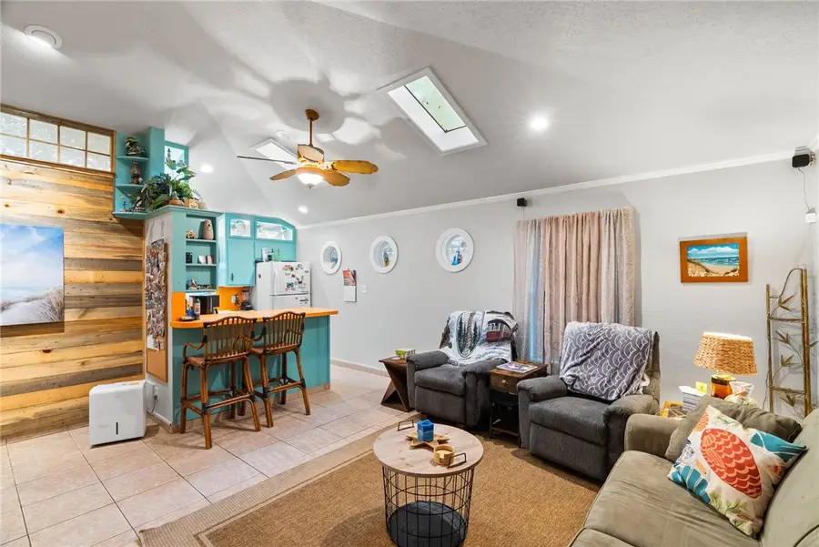 621 S Fuqua Street, Rockport, TX 78382 - #3